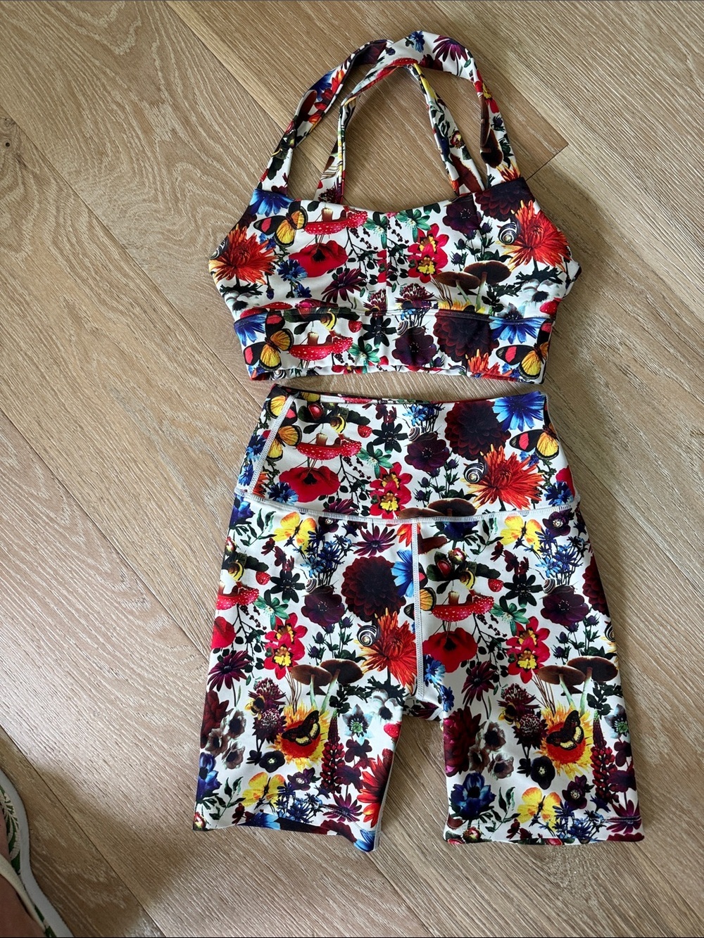 Splits59 Multi-Color Floral Print Active Set